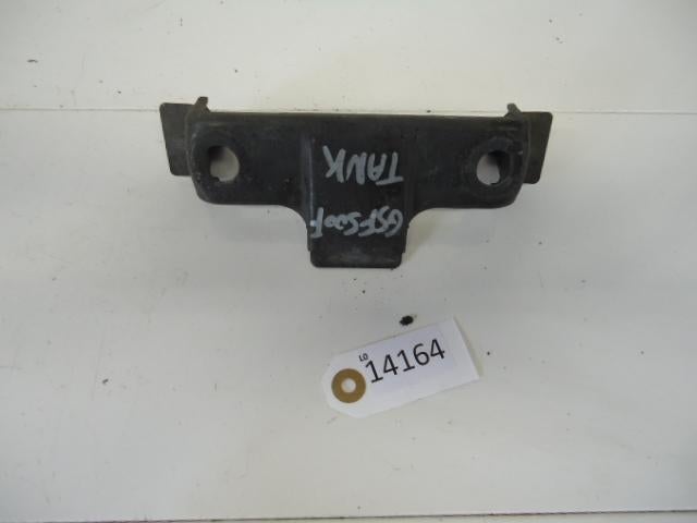GS500F 2004 - 2009 Suzuki Beugel Beugel tank D1-11785