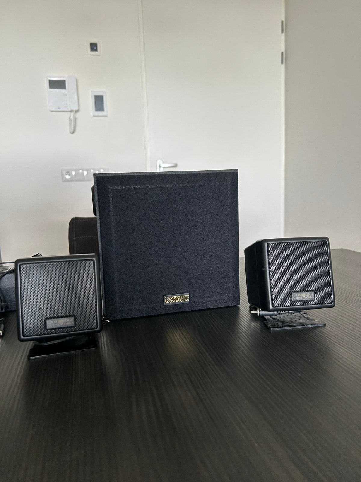 Cambridge Soundworks speakerset met krachtige subwoofer