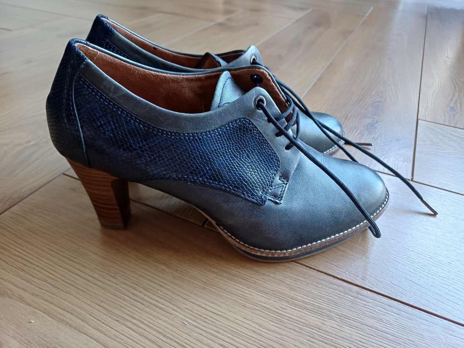 Enkellaarsjes Tamaris, maat 37, Ophalen, A, A, Blauw