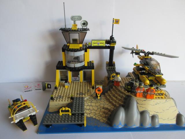 town/city sets, 7044 7047 7213 7239 7240 72417639 7685 7726, Ophalen of Verzenden, Zo goed als nieuw, Complete set, Lego