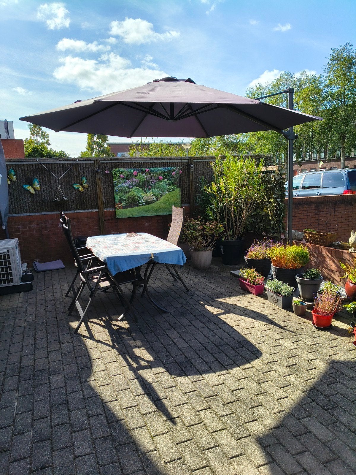 Robuuste hardstenen tuintafel met 4 verstelbare stoelen, Ophalen, Gebruikt, Tuinset, Eettafel
