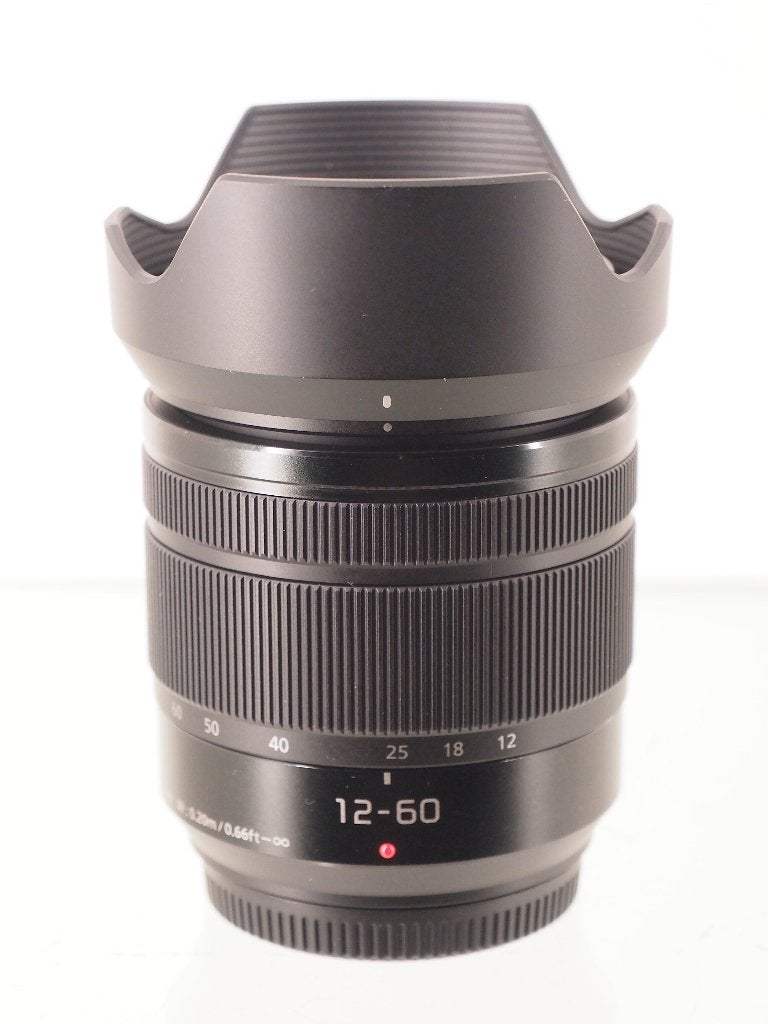 NOG NIEUWE Panasonic LUMIX 12-60mm 3.5-5.6 OIS (NR.1), Ophalen of Verzenden, Zo goed als nieuw, Standaardlens, Zoom