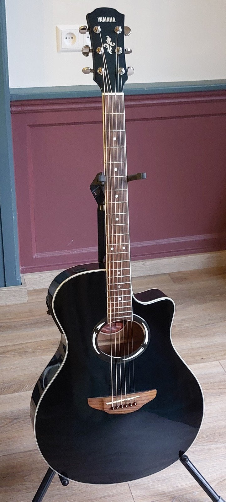 Yamaha APX500 OBB akoestische gitaar met element, Ophalen, Gebruikt, Western- of Steelstringgitaar, Met (piezo-)element