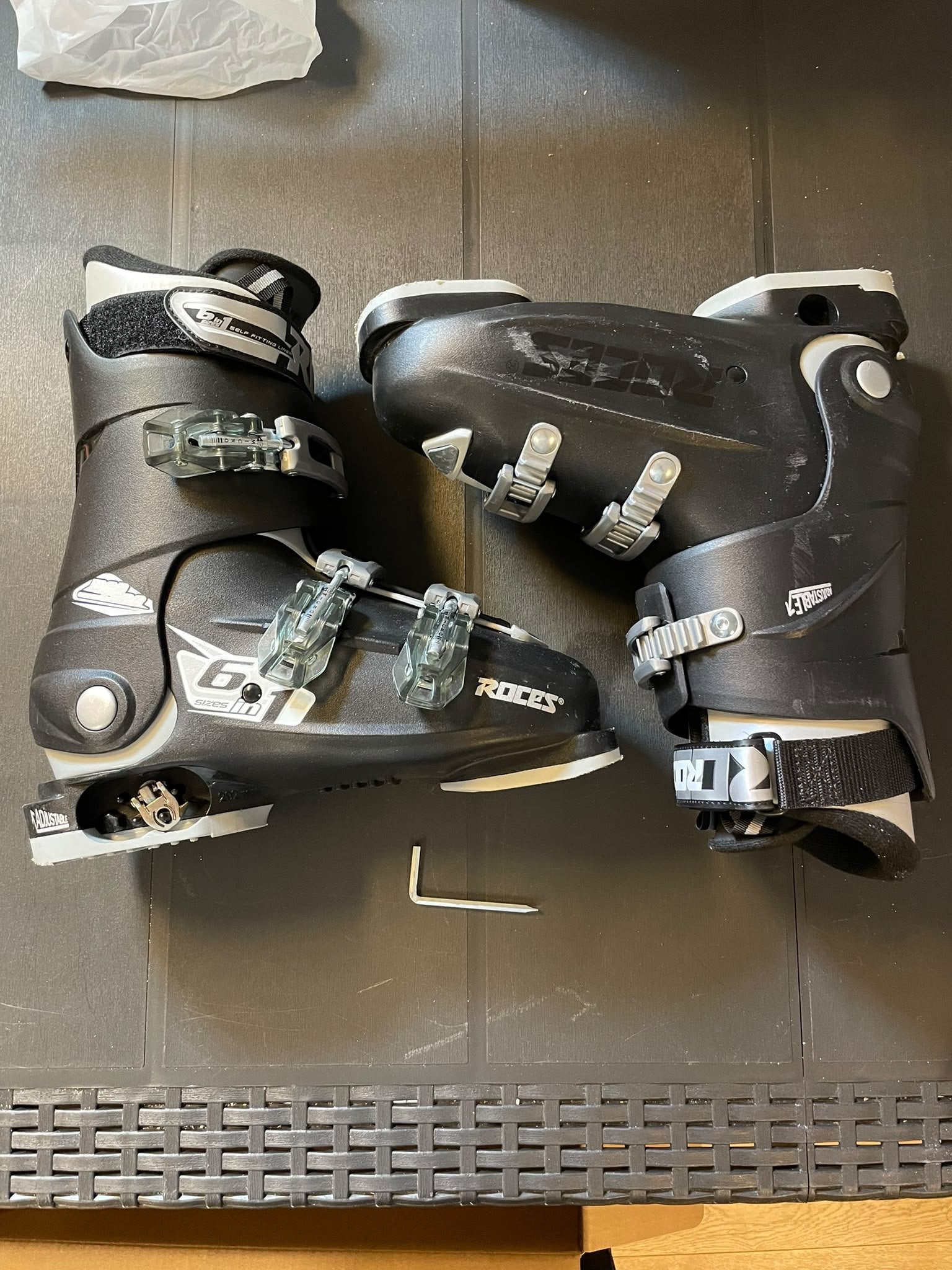 Roces Verstelbare Skischoenen / Ski Boots Maat 36-40 – Zo go, Ophalen of Verzenden, Zo goed als nieuw
