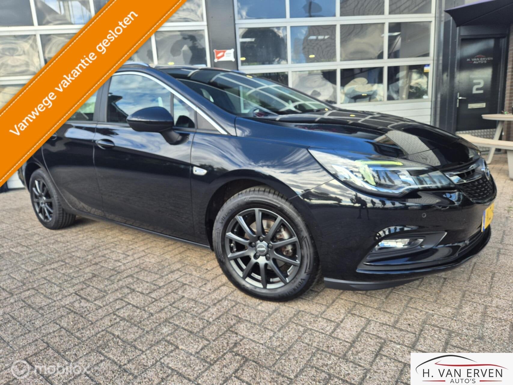 Opel Astra Sports Tourer 1.4 NAVI XENON LED PDC CAMERA NAP, Auto's, Voorwielaandrijving, 4 cilinders, 150 pk, Zwart