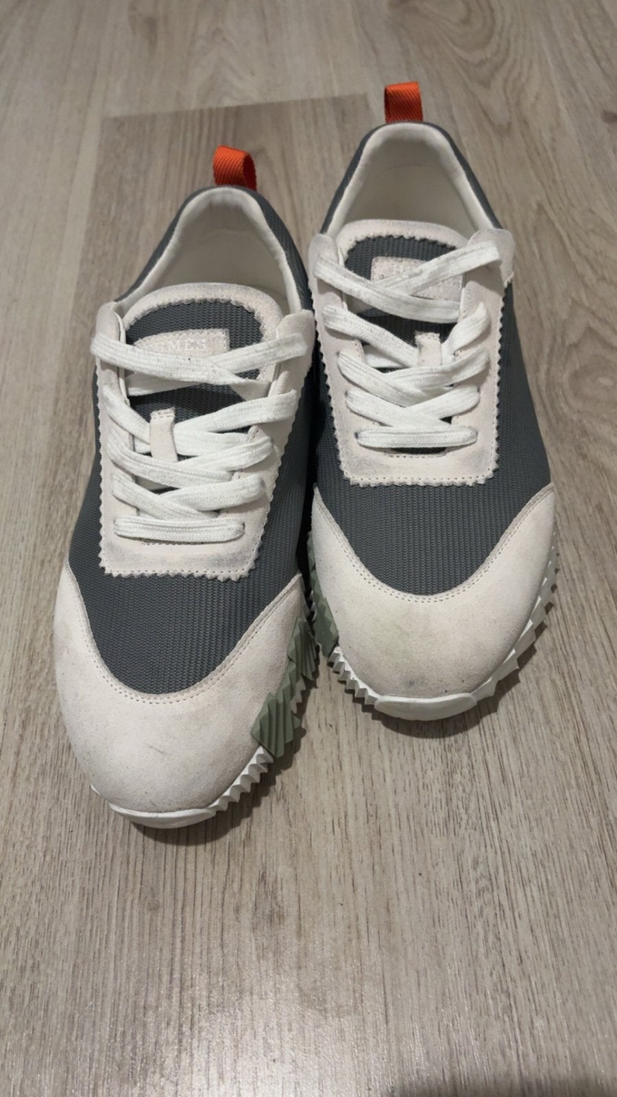 Hermes moet morgen weg €40‼️, Ophalen of Verzenden, Zo goed als nieuw, Overige kleuren, Sneakers of Gympen