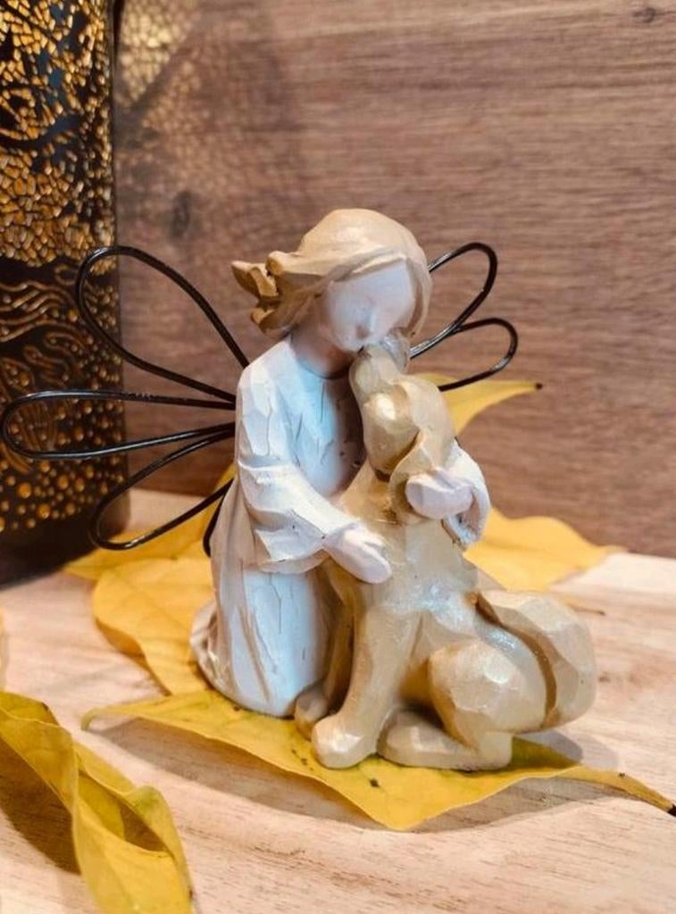 Beeldje Engel met hond van Lieve Saar, Ophalen of Verzenden, Nieuw, Dier