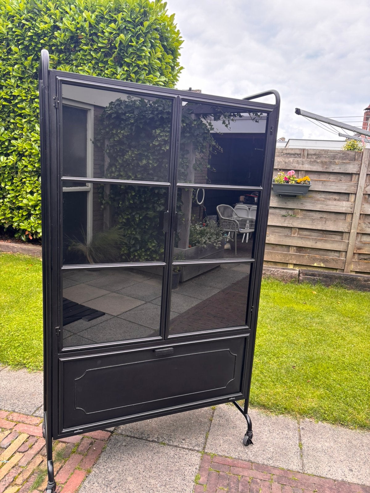 BepureHome zwarte vitrinekast, Ophalen, Gebruikt, 50 tot 100 cm, Metaal