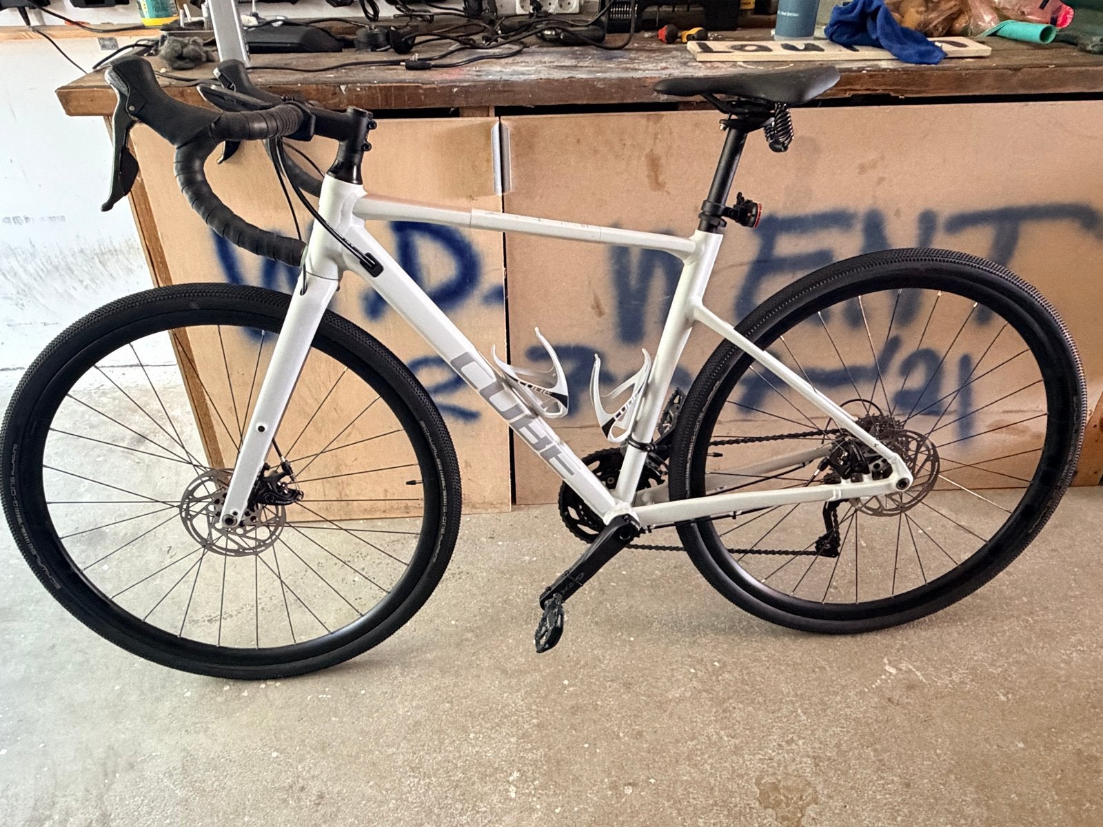 Cube Nuroad WS Lichtgrijs/Roze 2023 S - Zo goed als nieuw, Fietsen en Brommers, Fietsen | Racefietsen, 28 inch, Aluminium, 49 tot 53 cm