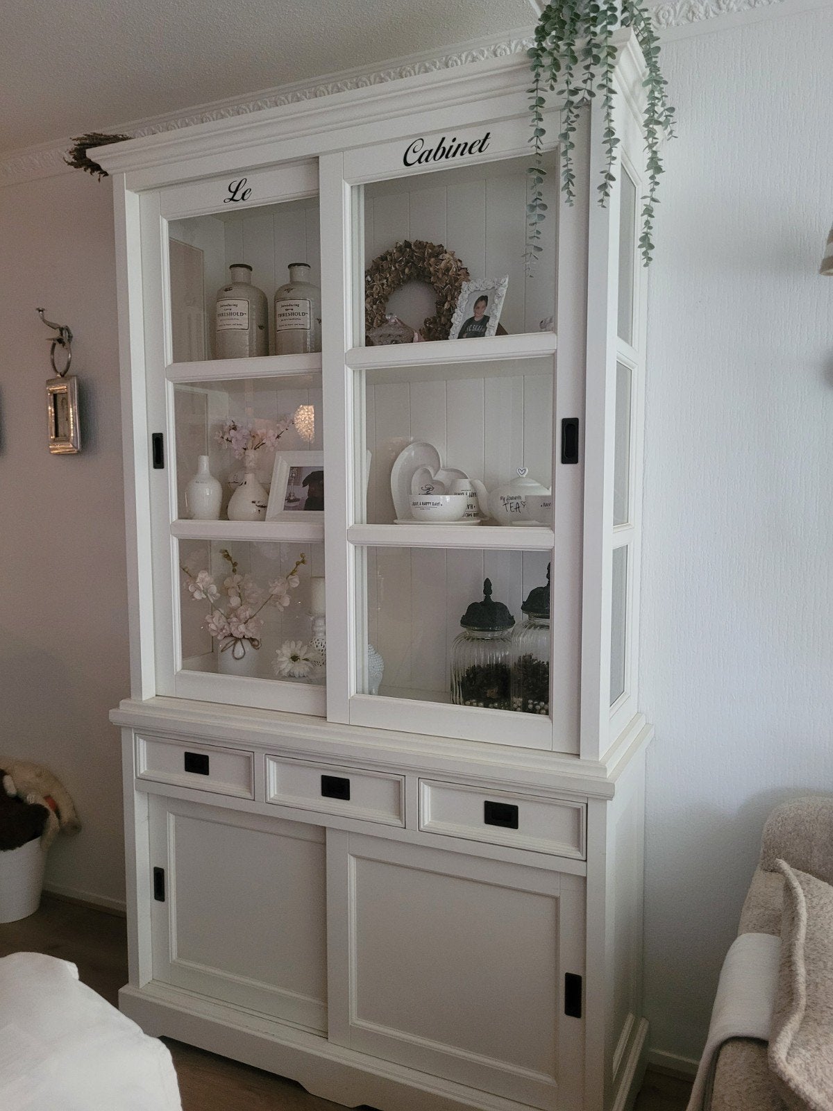 witte vitrine kast, 100 tot 150 cm, Ophalen of Verzenden, Zo goed als nieuw, 150 tot 200 cm