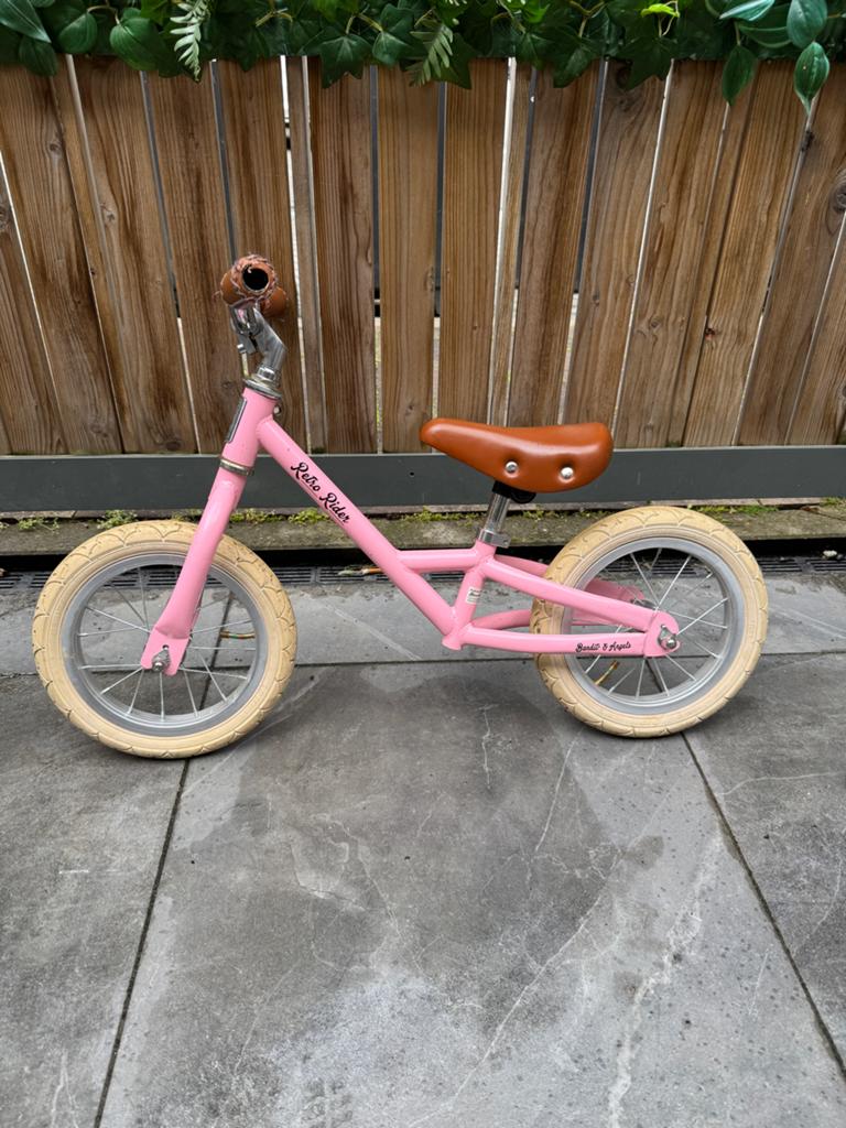 Roze Retro Rider Loopfiets - Sturdy & Angels, Ophalen of Verzenden, Zo goed als nieuw, Minder dan 16 inch