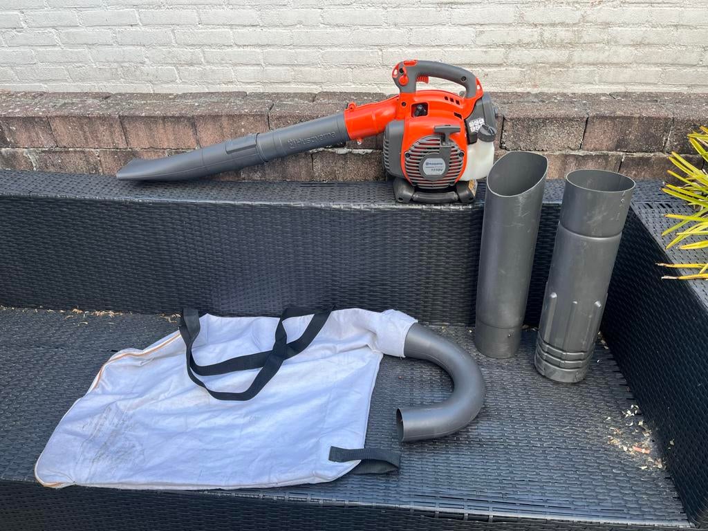 Husqvarna 125BVX Bladblazer/Zuiger met Versnipperfunctie, Tuin en Terras, Benzine, Handgedragen, Ophalen of Verzenden, Zo goed als nieuw
