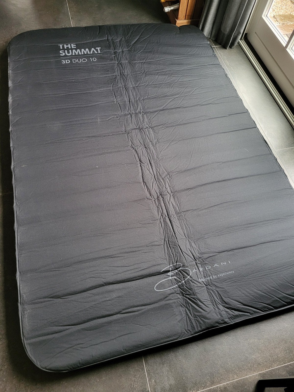 The Summat 3D Duo 10 zelfopblaasbaar slaapmat 135x200, Caravans en Kamperen, Luchtbedden, Ophalen, Gebruikt, 2-persoons