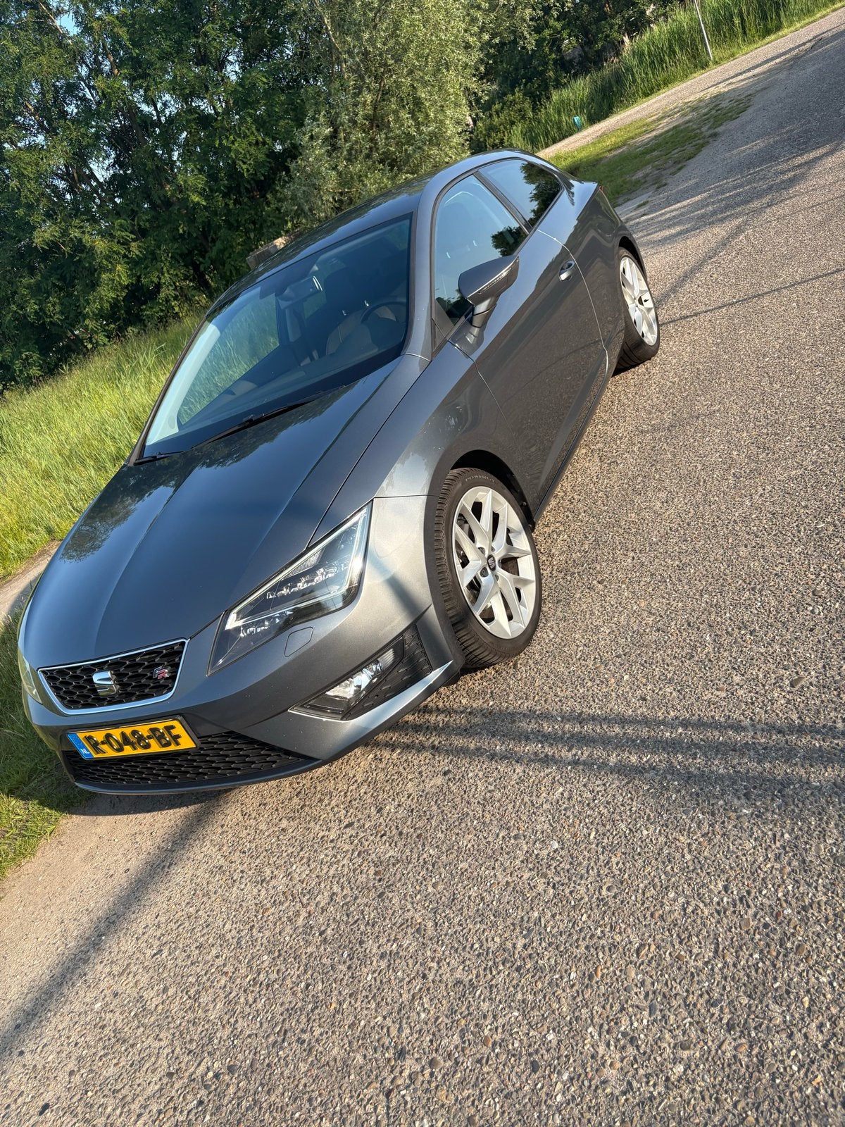 Seat Leon 1.4 TSI ACT 150PK 2014 Grijs, 4 cilinders, Leon, 610 kg, 49 €/maand