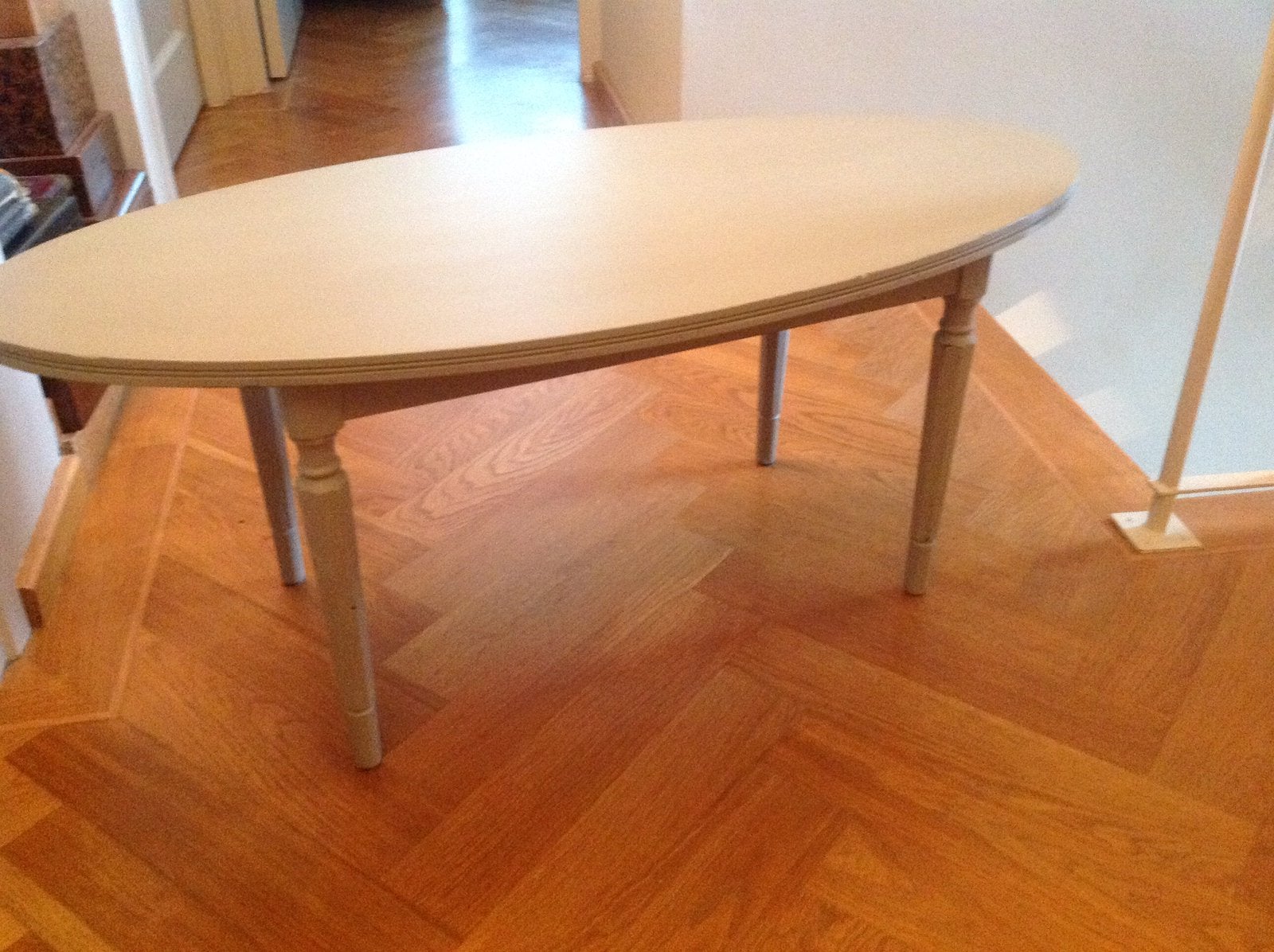 VINTAGE OVALE MUISGRIJS”SALONTAFEL”95x44 cm, Ophalen of Verzenden