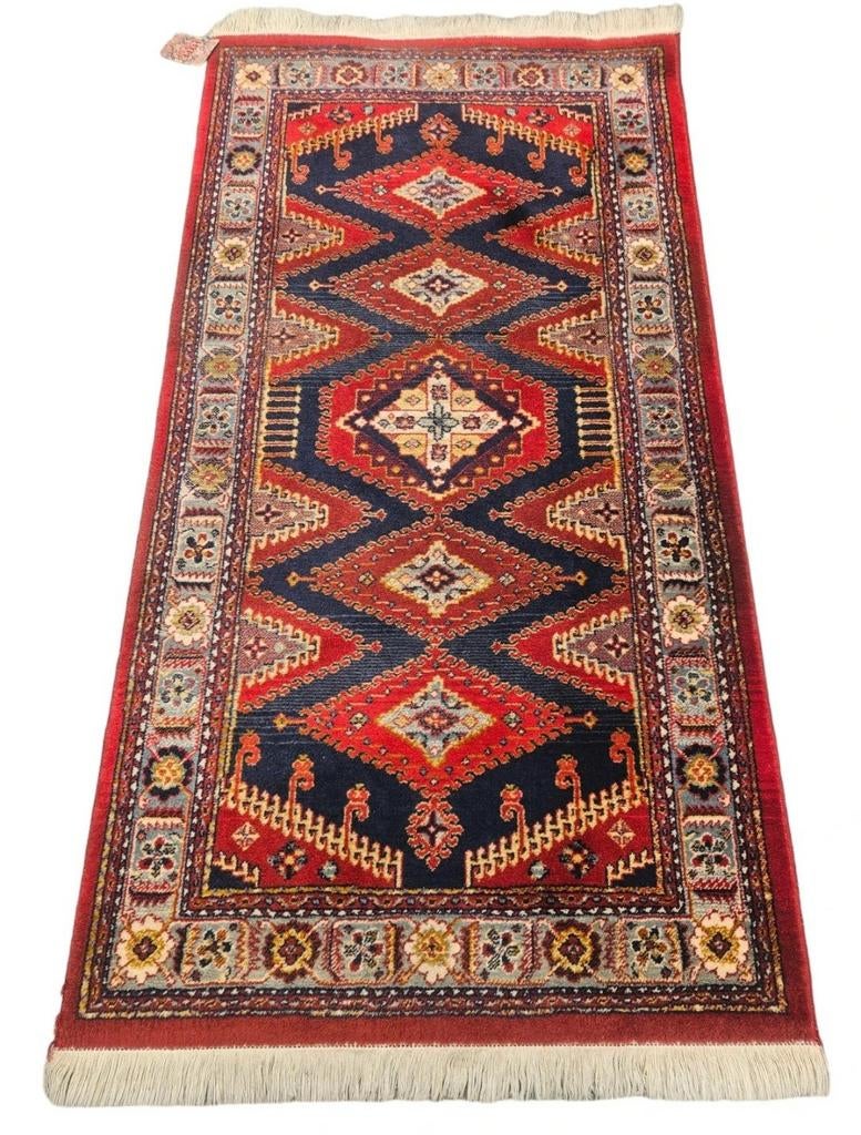Vintage oosters wol Wiss vloerkleed medallion 70x132cm, 100 tot 150 cm, Onbekend, Zo goed als nieuw, Crème