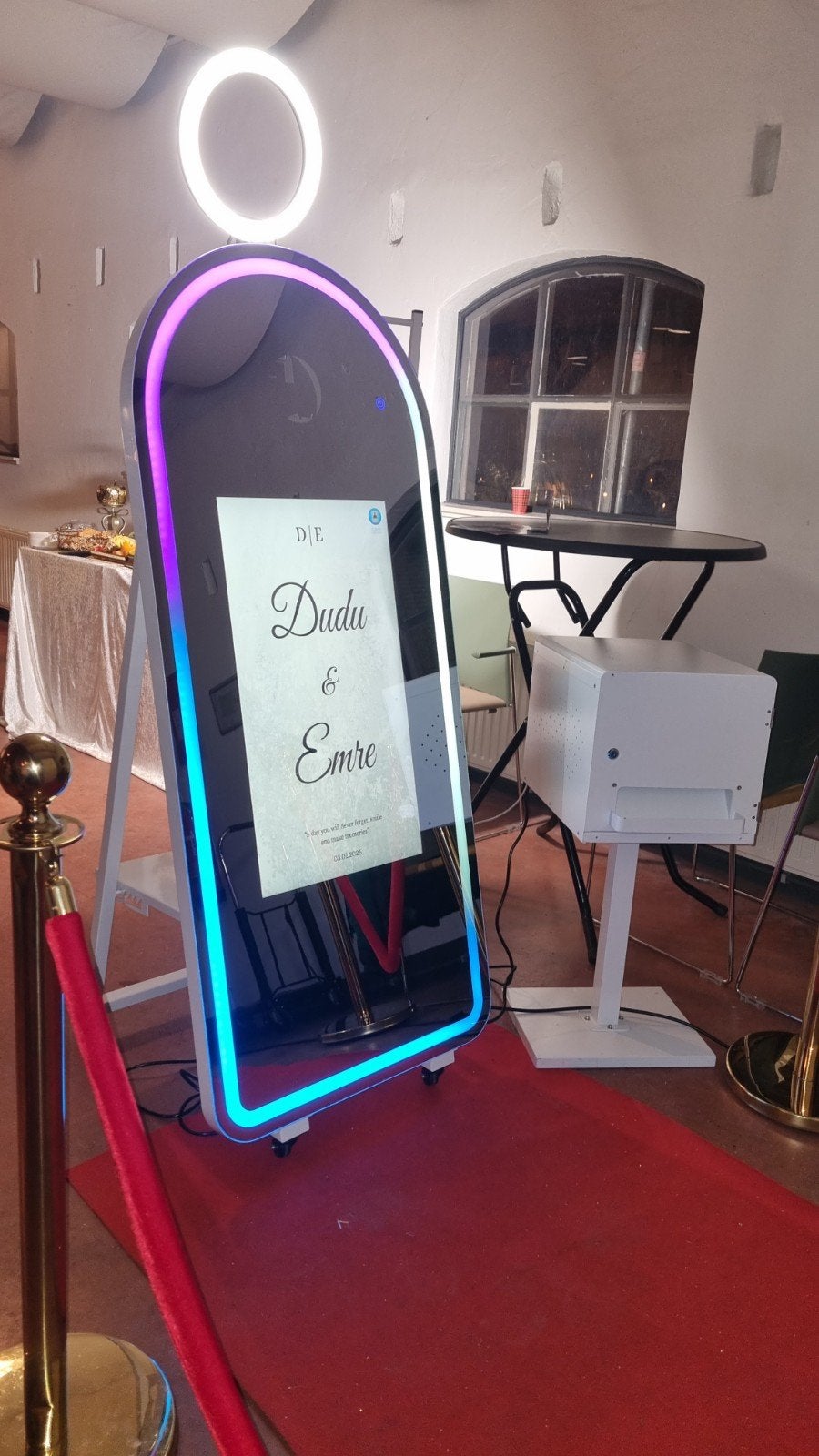 Photobooth / Mirrorbooth te koop, Hobby en Vrije tijd, Feestartikelen | Verhuur, Ophalen, Zo goed als nieuw, Overige