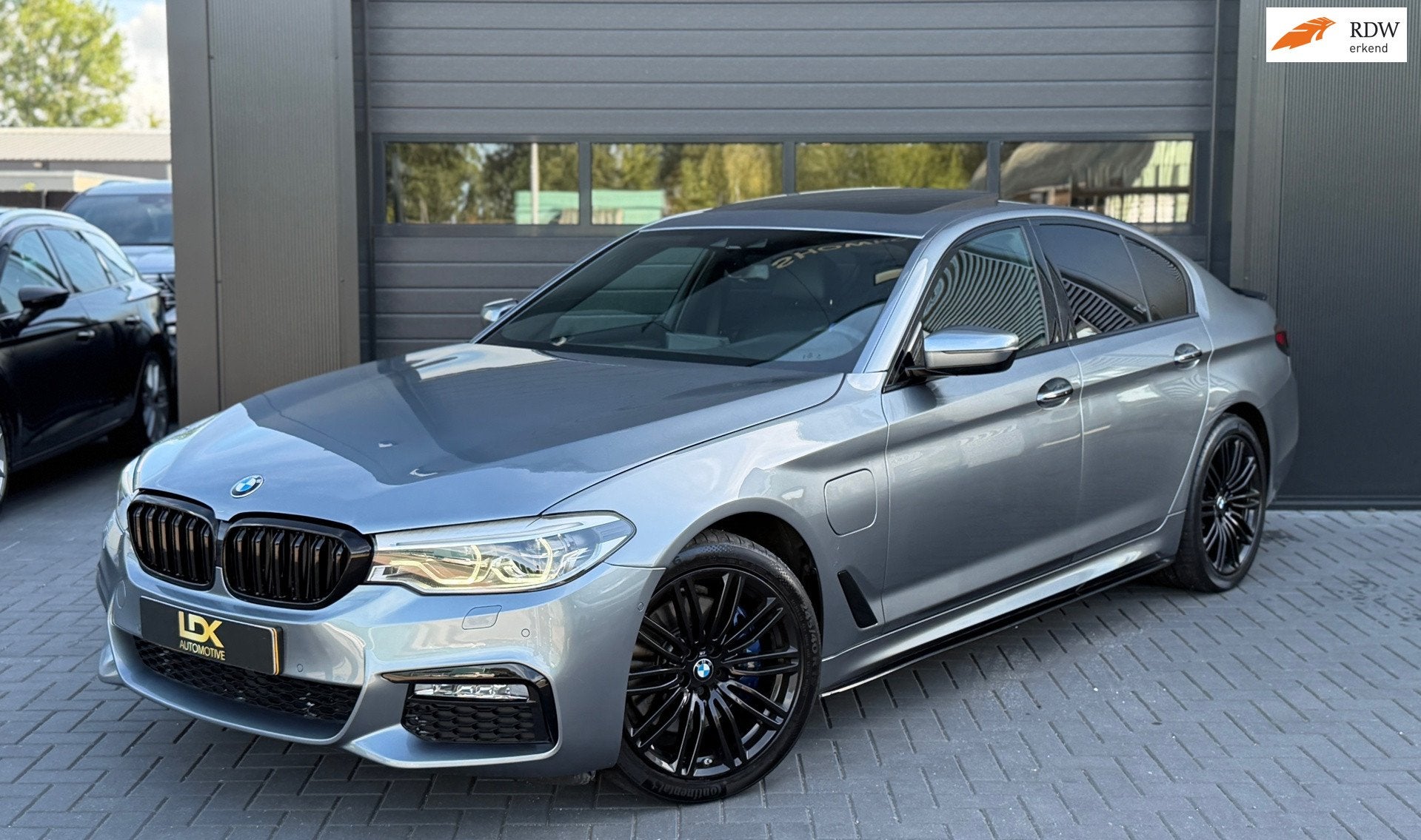 BMW 5-serie 530e iPerformance High Executive M Pakket |Sport, Auto's, Automaat, 1998 cc, Achterwielaandrijving, Gebruikt