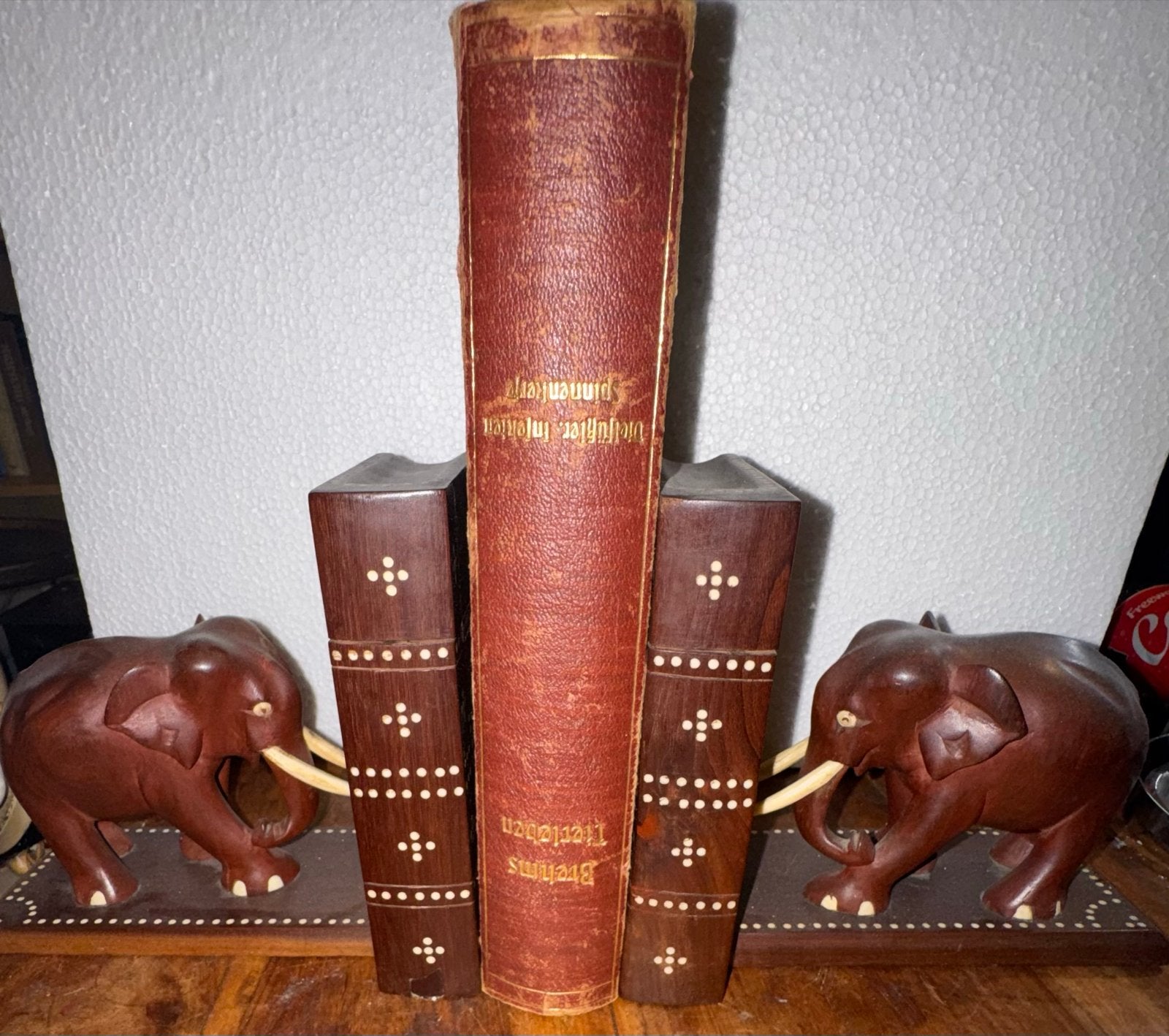 Vintage houten boekensteunen met olifanten - Ceylon, Ophalen of Verzenden