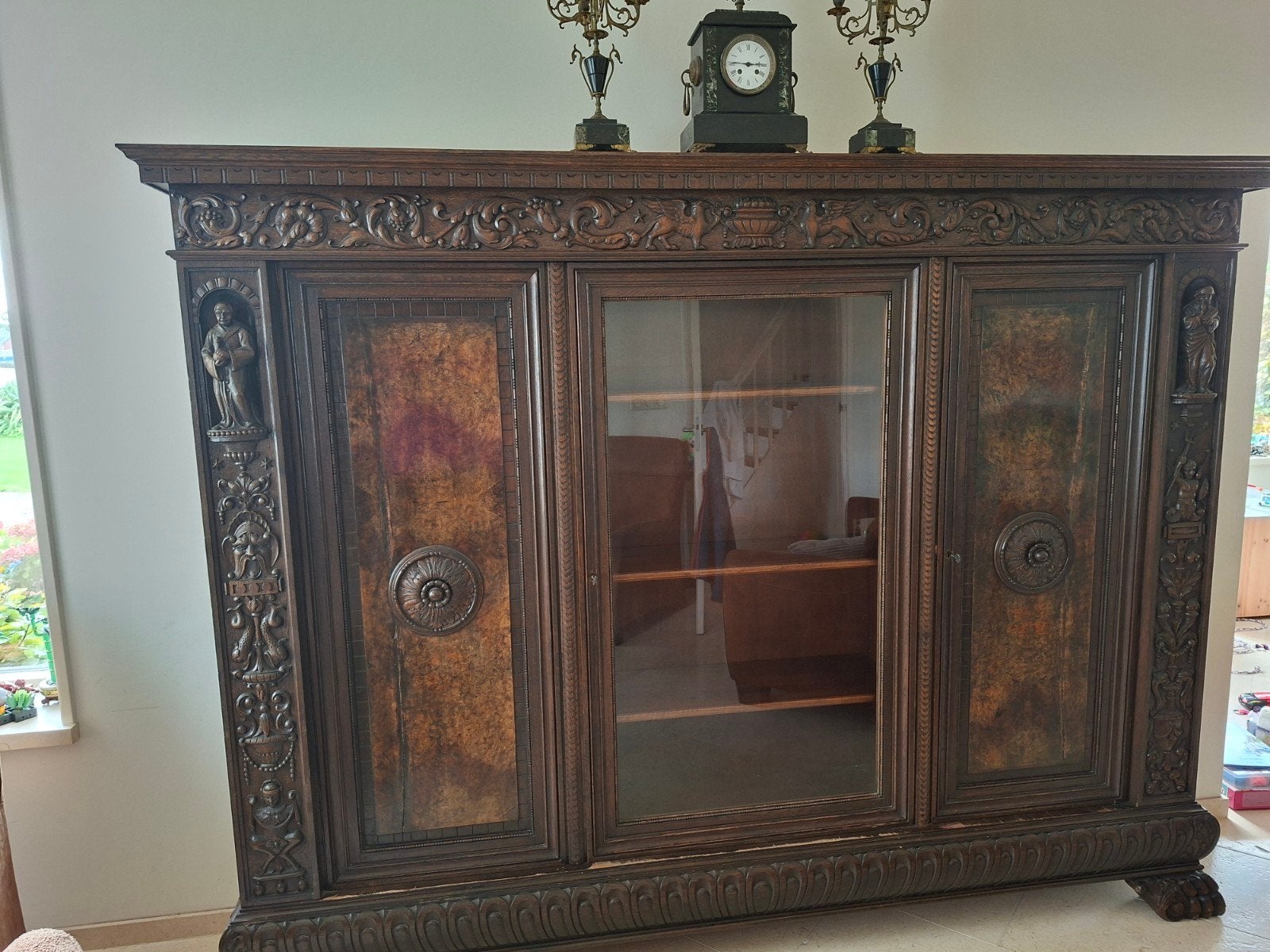 antieke kast, Ophalen