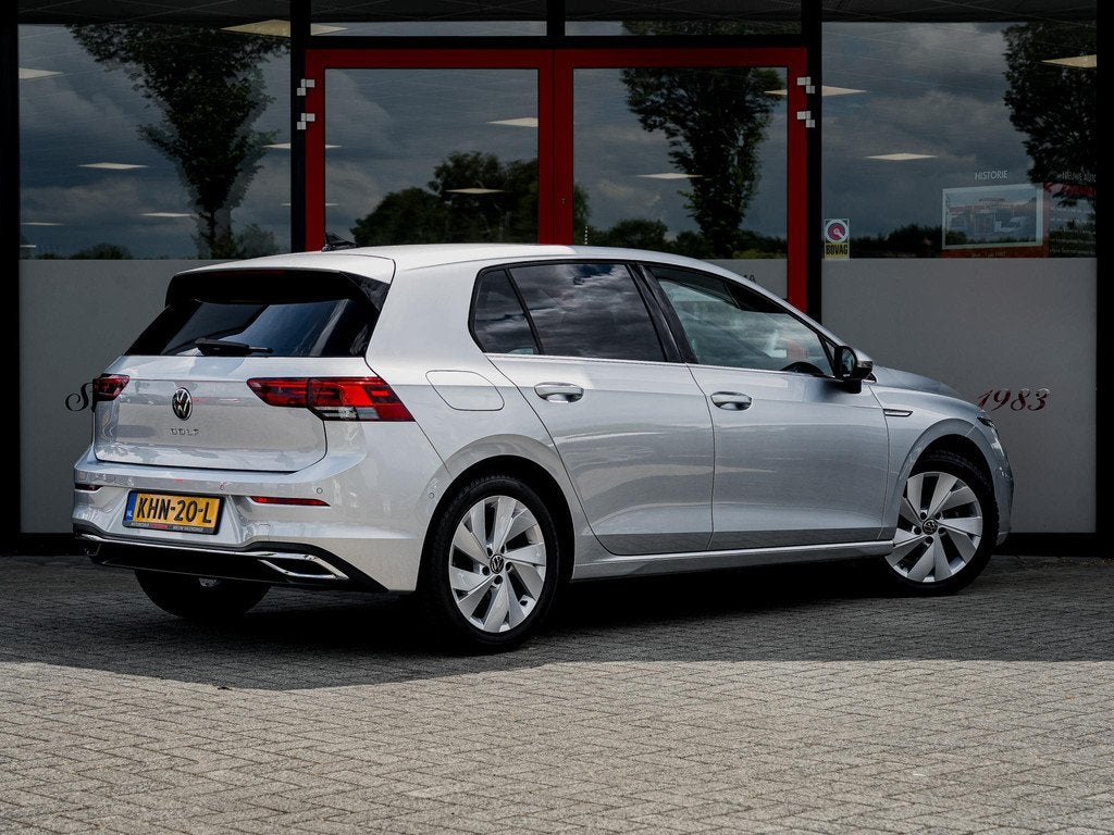 Volkswagen Golf 1.5 TSI Style | Head Up | Stoelverwarming |, Auto's, Volkswagen, 12 maanden, 4 cilinders, Bedrijf, Golf