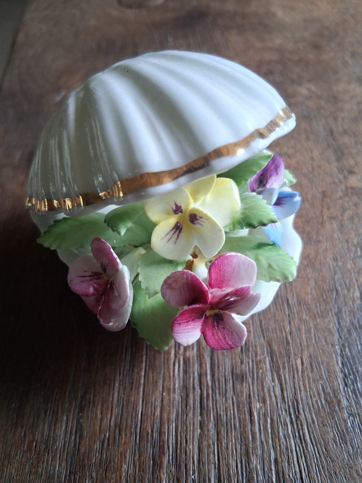Royal Adderley porceleinen schelp met viooltjes, Ophalen of Verzenden