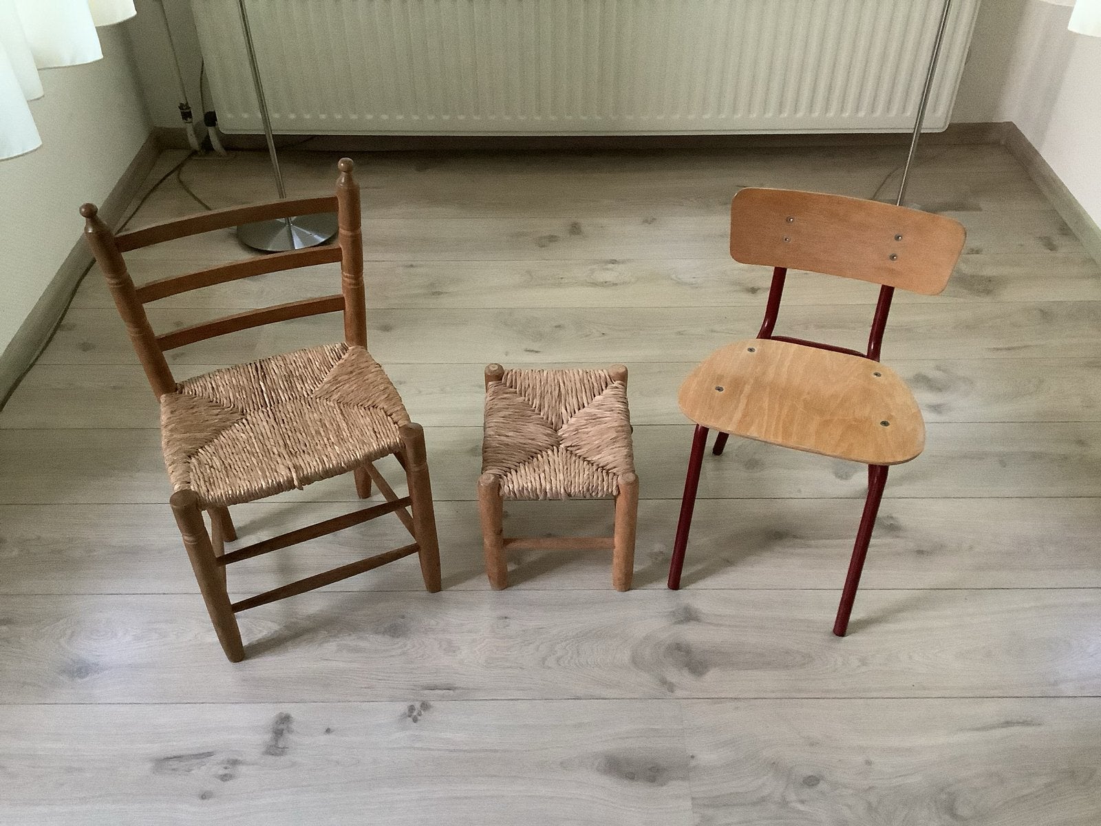 Set van 3 kinderstoelen: hout, riet en metaal, Ophalen, Gebruikt, Hout, Drie