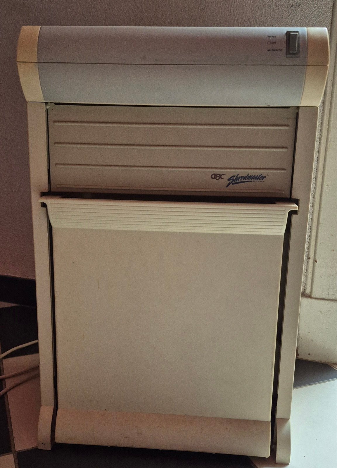 Shredder, papiervernietiger GBC, Ophalen