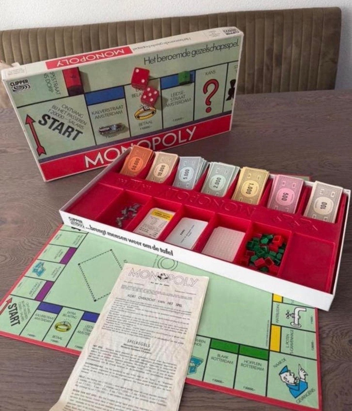 Monopoly Bordspel - Klassieke Editie, Hobby en Vrije tijd, Gezelschapsspellen | Bordspellen, Drie of vier spelers, Ophalen of Verzenden