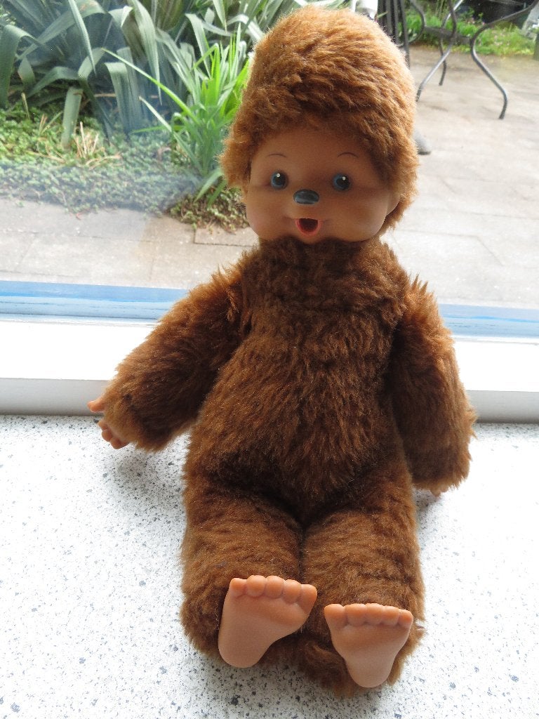 Oude aap vintage soort Monchhichi meet ca 30 cm, Gebruikt, Ophalen of Verzenden, Middelgroot (20 tot 80 cm), Bruin