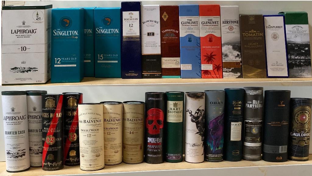 Verzameling (lege) bijzondere Whiskyflessen met doos, 32 st., Ophalen, Gebruikt, Overige typen