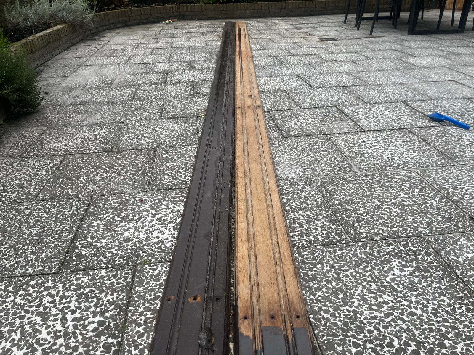 Hardhouten plank 650x17x2cm - Goede staat, Doe-het-zelf en Verbouw, Ophalen, Gebruikt, Minder dan 25 mm, Plank
