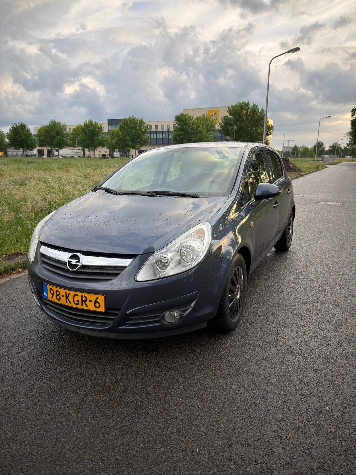 Opel Corsa 1.4 16V 5D 2009 Grijs, Auto's, Opel, Voorwielaandrijving, 1063 kg, 4 cilinders, 49 €/maand