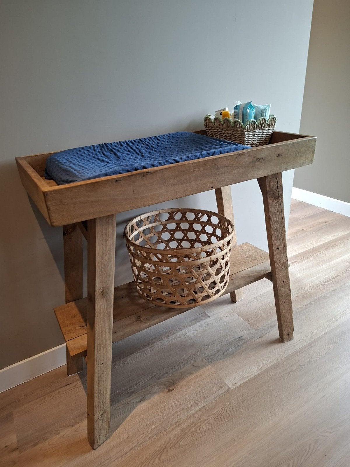 Eiken commode, Kinderen en Baby's, Kinderkamer | Commodes en Kasten, Zo goed als nieuw, Commode, 90 tot 105 cm, 100 cm of meer
