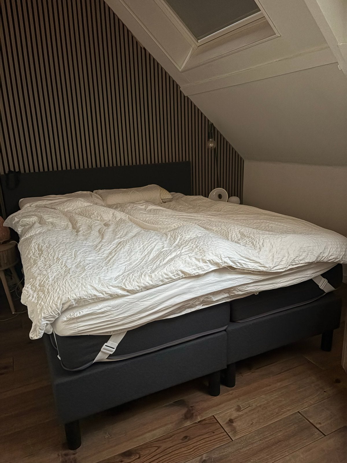 Tweepersoons boxspring met matras en topper