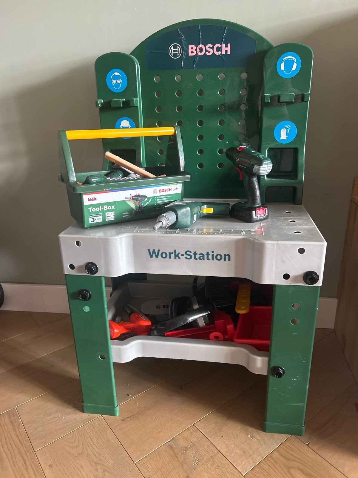 Bosch Werkbank met accessoires, Ophalen of Verzenden, Gebruikt, Knutselen