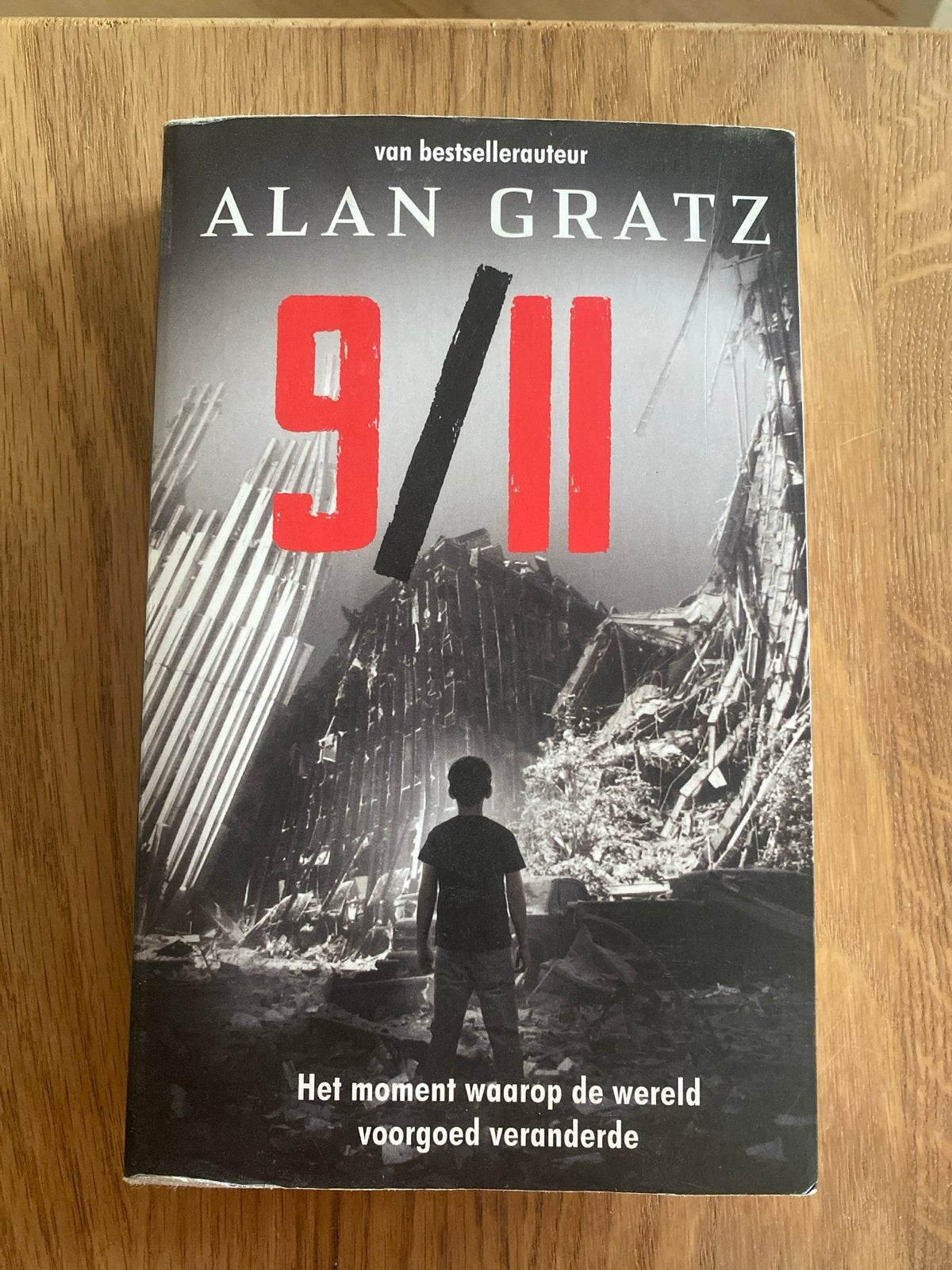 9/11 - Alan Gratz - Het moment waarop de wereld veranderde, Boeken, Ophalen of Verzenden, Zo goed als nieuw, Nederland