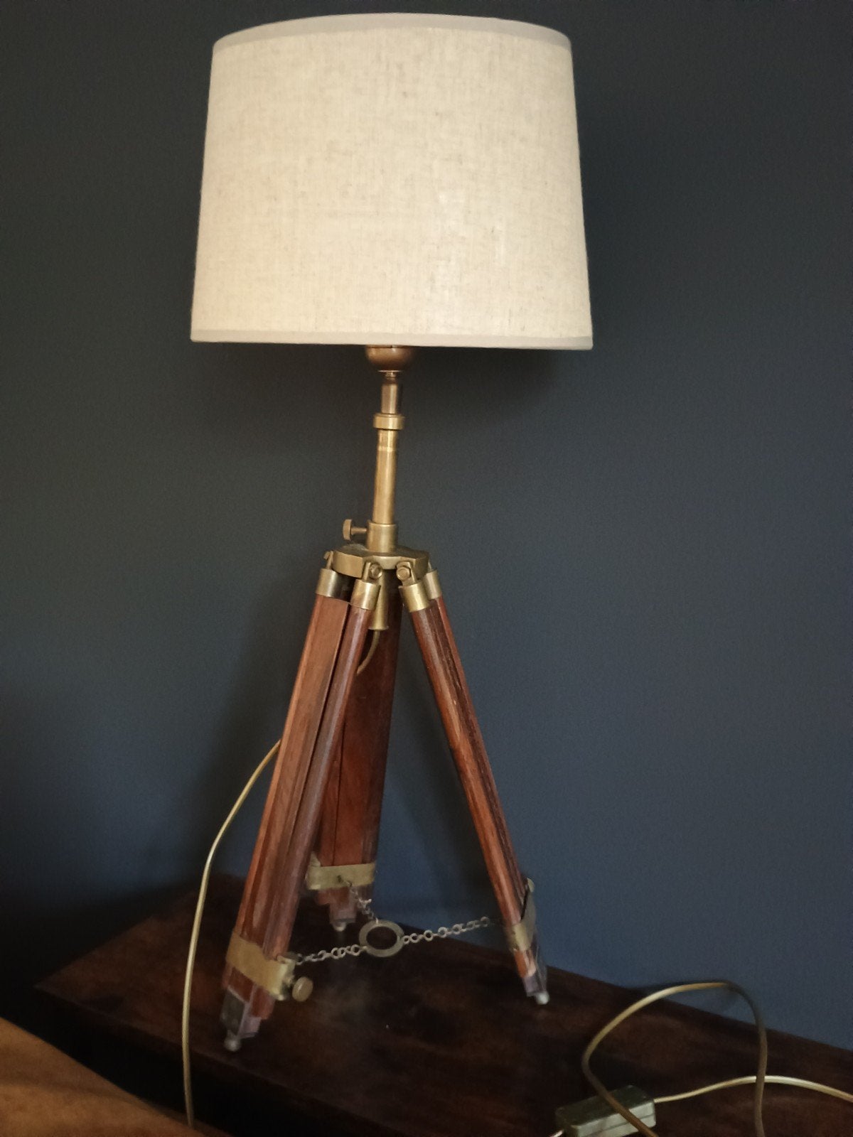 Vintage Tafellamp Tripod Hout en Messing Verstelbaar, Vintage, Ophalen of Verzenden, Sfeerlamp, Hout