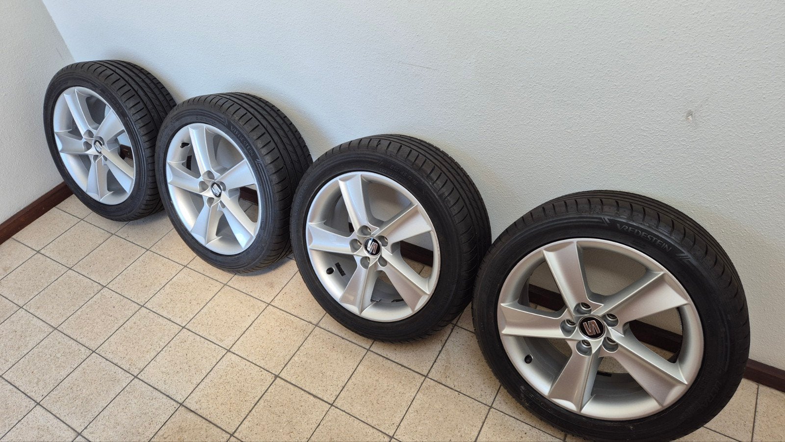 Set Seat Ibiza FR velgen 16 inch met NIEUWE banden, Auto-onderdelen, Banden en Velgen, Banden en Velgen, Zomerbanden, 16 inch