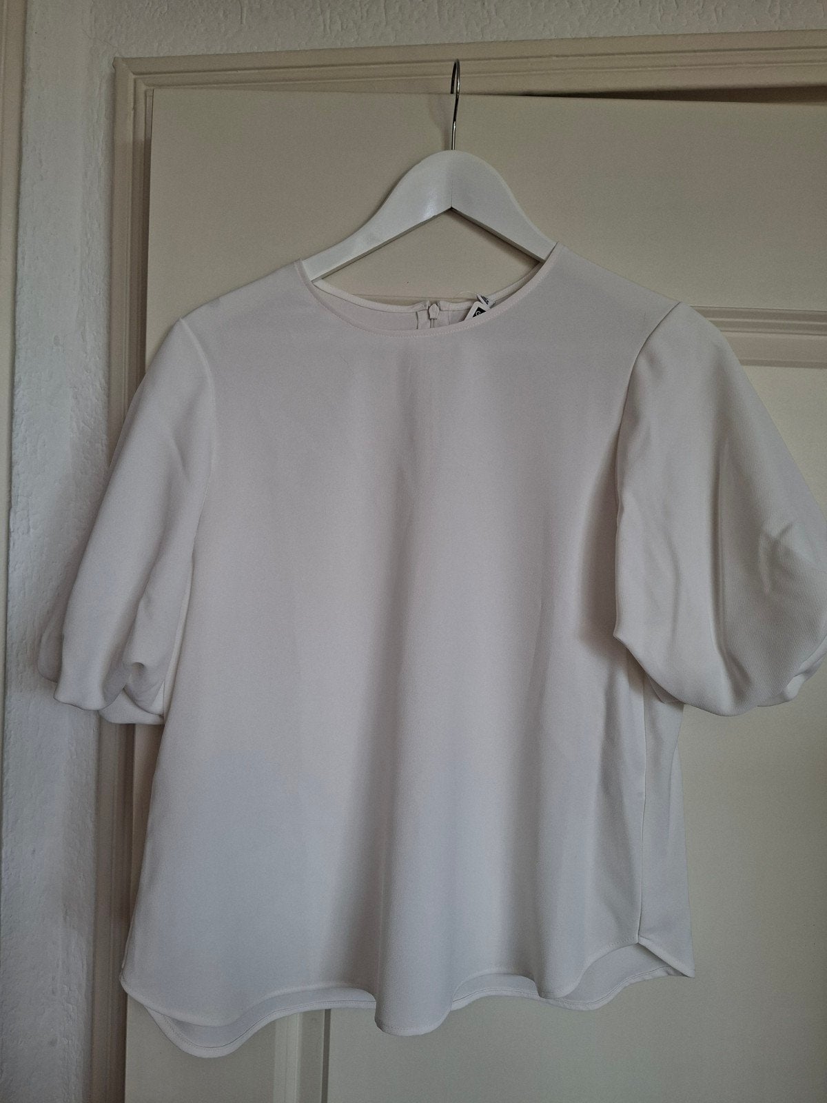 Witte top met pofmouwen - GU/Uniqlo - Maat M - Nieuw, Kleding | Dames, Tops, Maat 38/40 (M), Wit, Nieuw, Ophalen of Verzenden