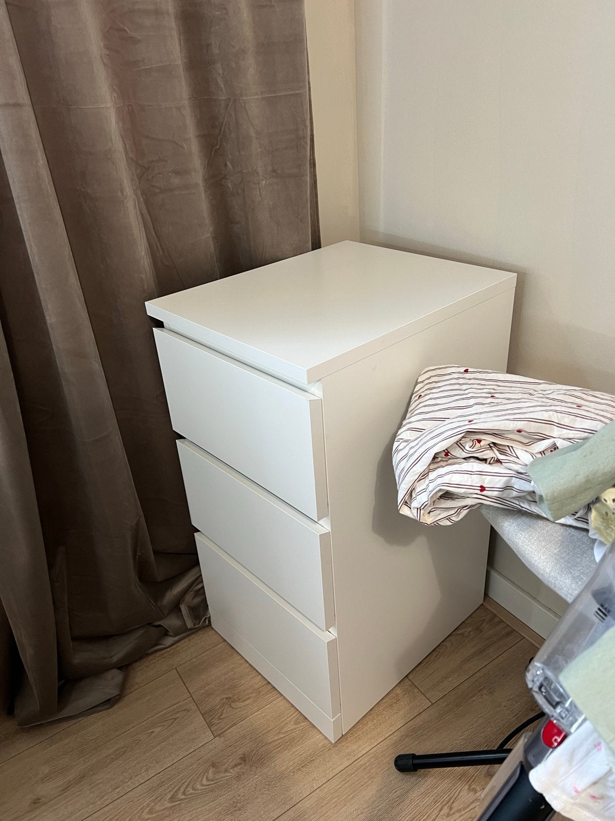 IKEA MALM ladekast wit, 3 laden, Ophalen, Minder dan 50 cm, Gebruikt, 3 of 4 laden