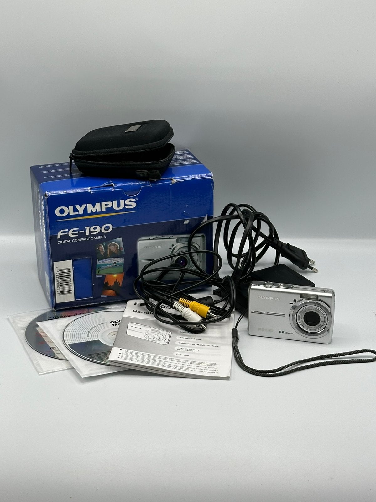 Olympus FE-190 Digitale Compact Camera met Accessoires, Gebruikt, Compact, Ophalen of Verzenden, Olympus