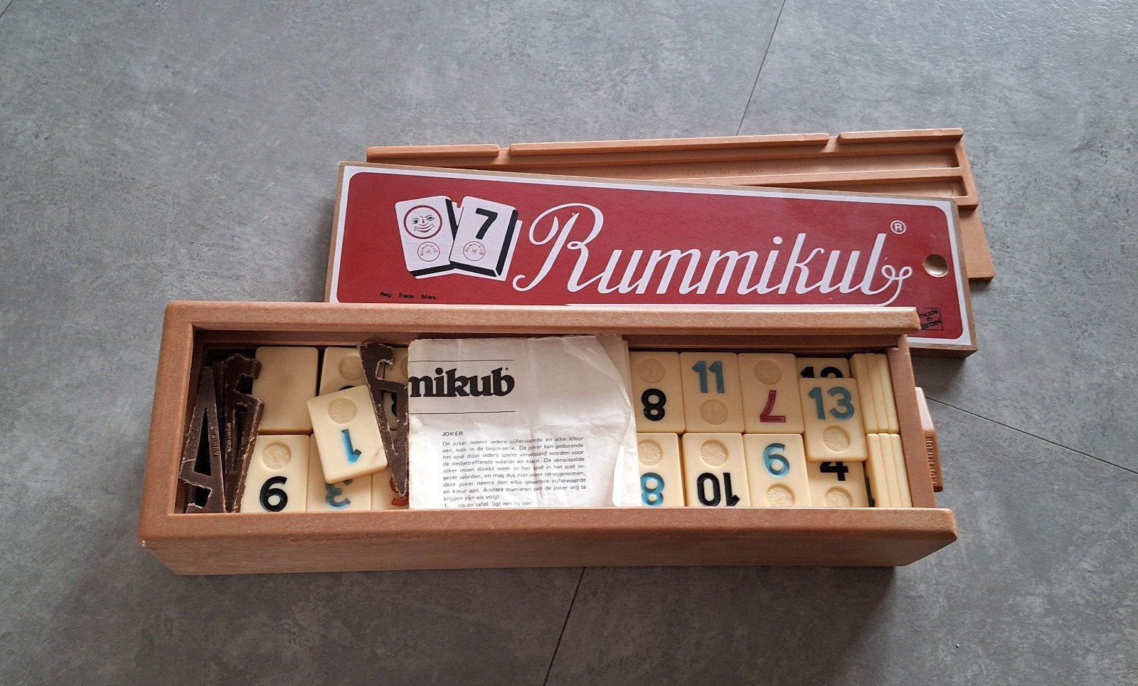 Rummikub deluxe, Drie of vier spelers, Ophalen of Verzenden, Gebruikt, Goliath