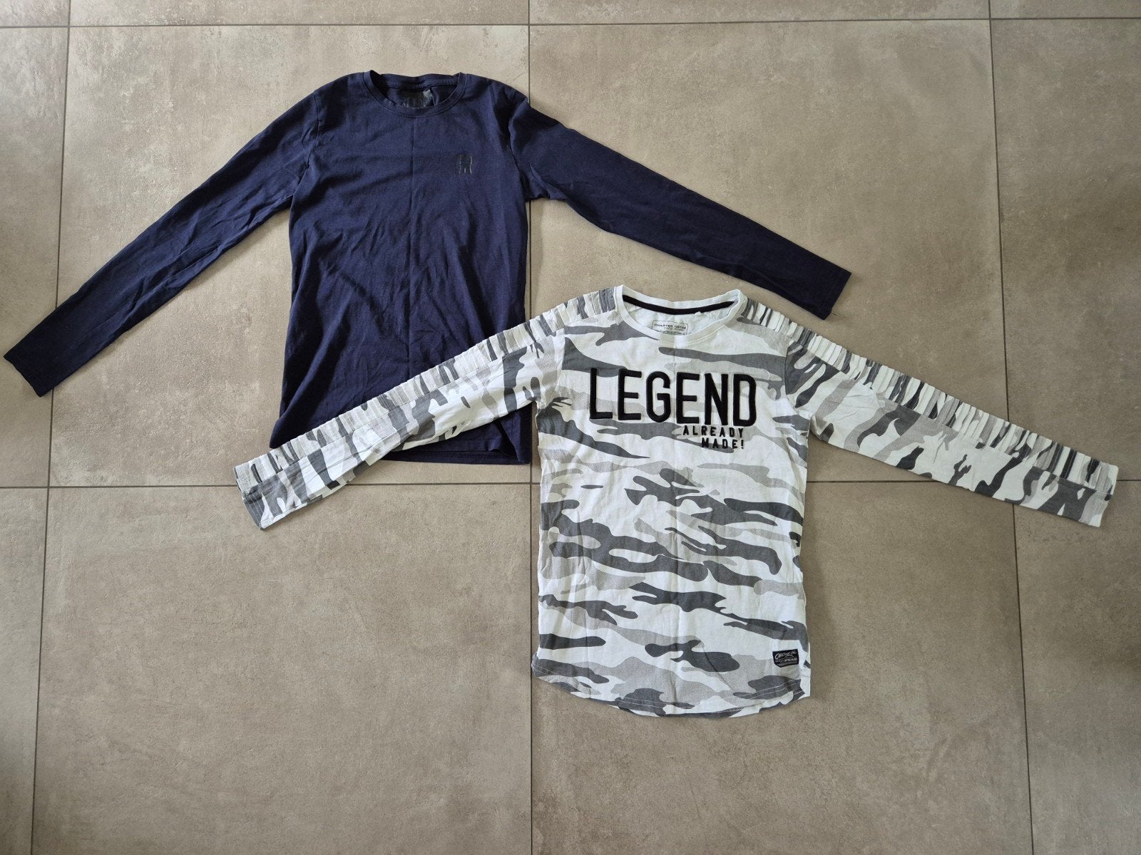 2 longsleeves Chapter Young en Retour maat 170-176 z.g.a.n., Kinderen en Baby's, Ophalen of Verzenden, Zo goed als nieuw, Shirt of Longsleeve