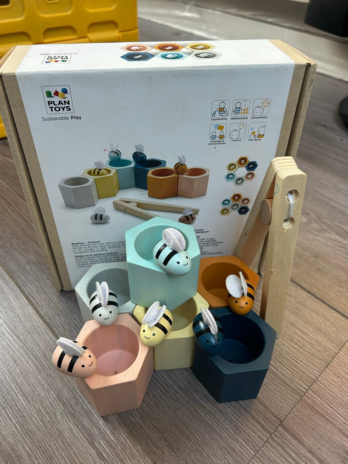 Plan Toys Bijenkorf Sorteerspel - Beehives, Ophalen of Verzenden, Zo goed als nieuw, Overige typen