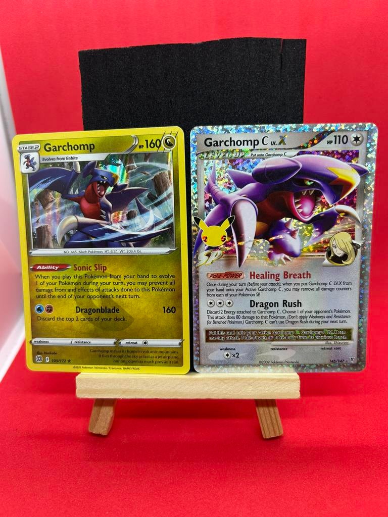 Garchomp 109/172 + Garchomp C LV.X 145/147 Celebrations, Ophalen of Verzenden, Zo goed als nieuw