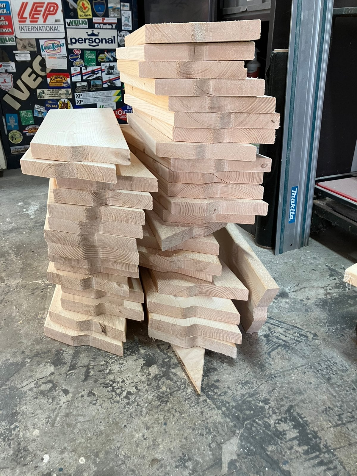 rest stukken hout, Doe-het-zelf en Verbouw, Hout en Planken, Ophalen, Minder dan 25 mm, Zo goed als nieuw, Plank