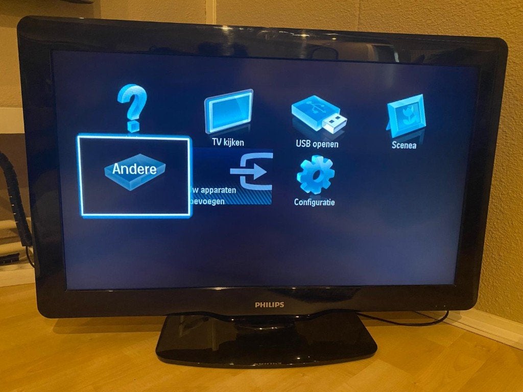 Philips TV 32" met Vogels beugel en afstandsbediening, Audio, Tv en Foto, Televisies, Ophalen, Philips, Gebruikt, 50 Hz