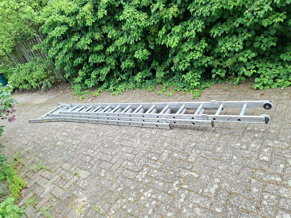 Dirks professionele ladder 3-delig, Ophalen, Gebruikt, Ladder, Opvouwbaar of Inschuifbaar