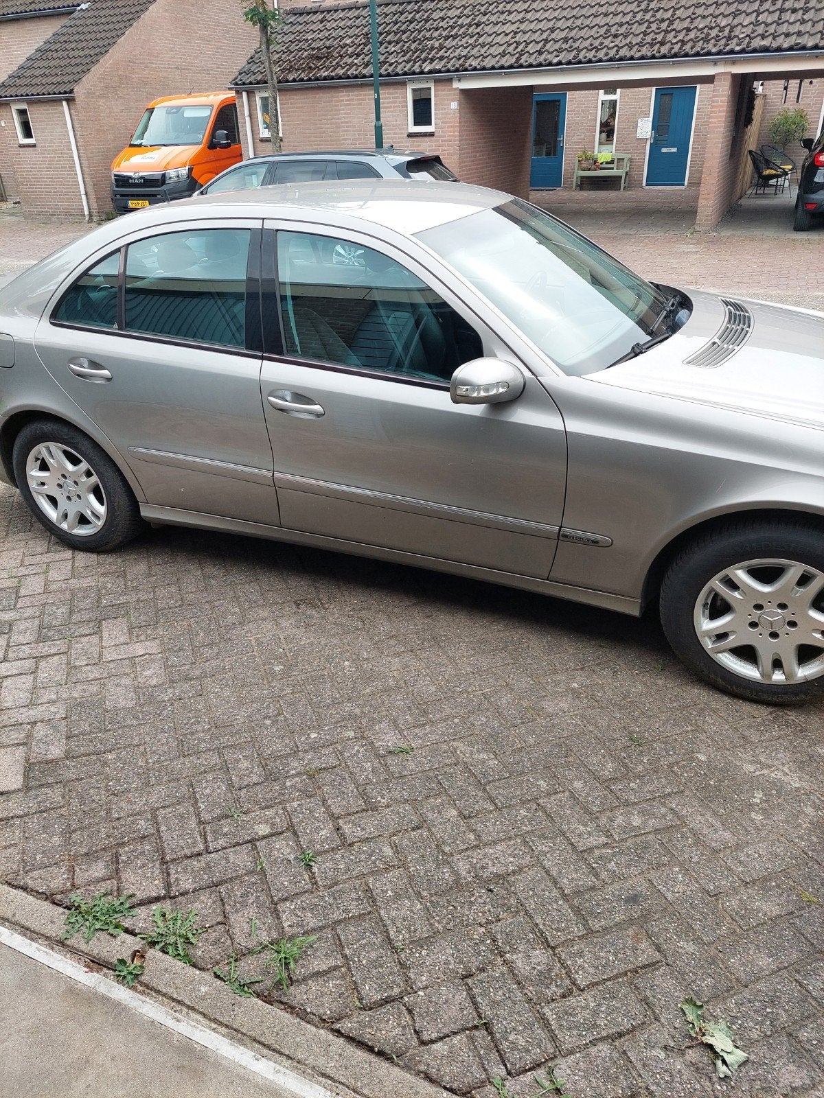 Mercedes-Benz E-Klasse 1.8 E200 Kompressor Sedan AUT 2004, Achterwielaandrijving, Zwart, 4 cilinders, 1505 kg